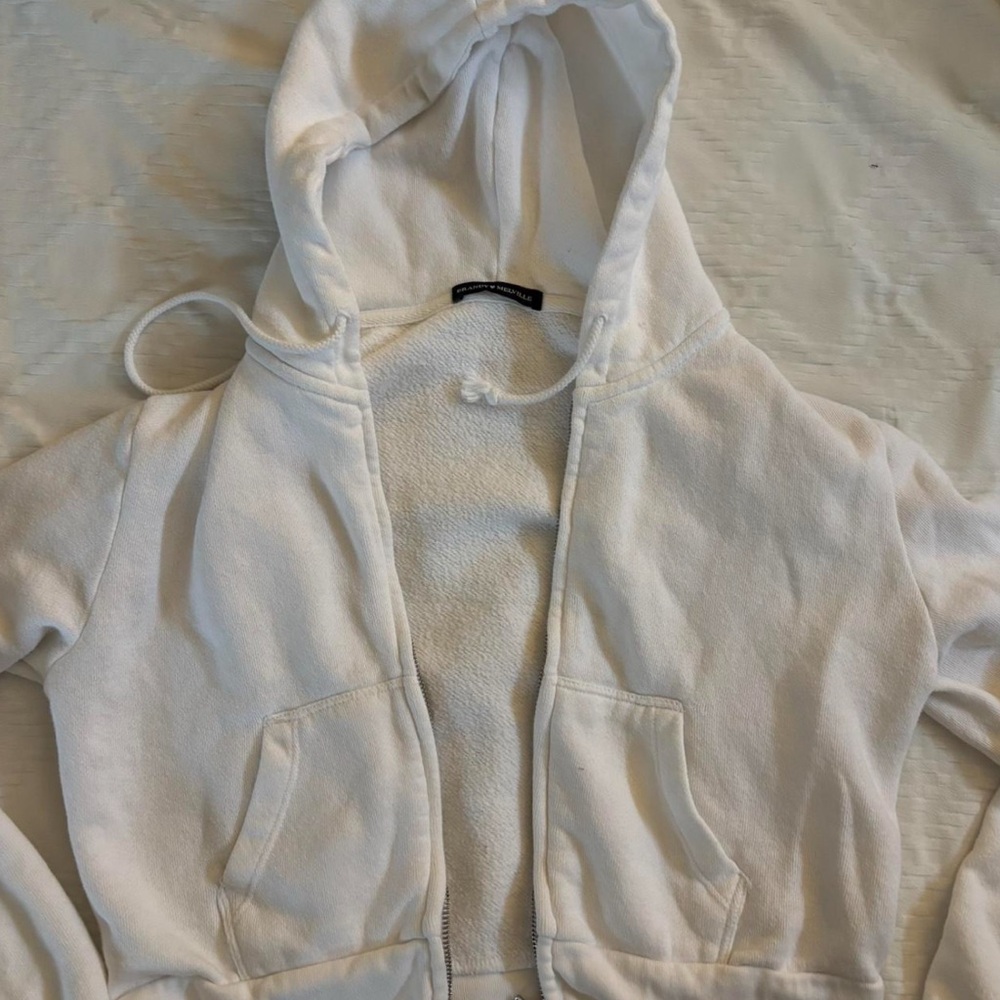 Brandy Melville White Cropped Jacket